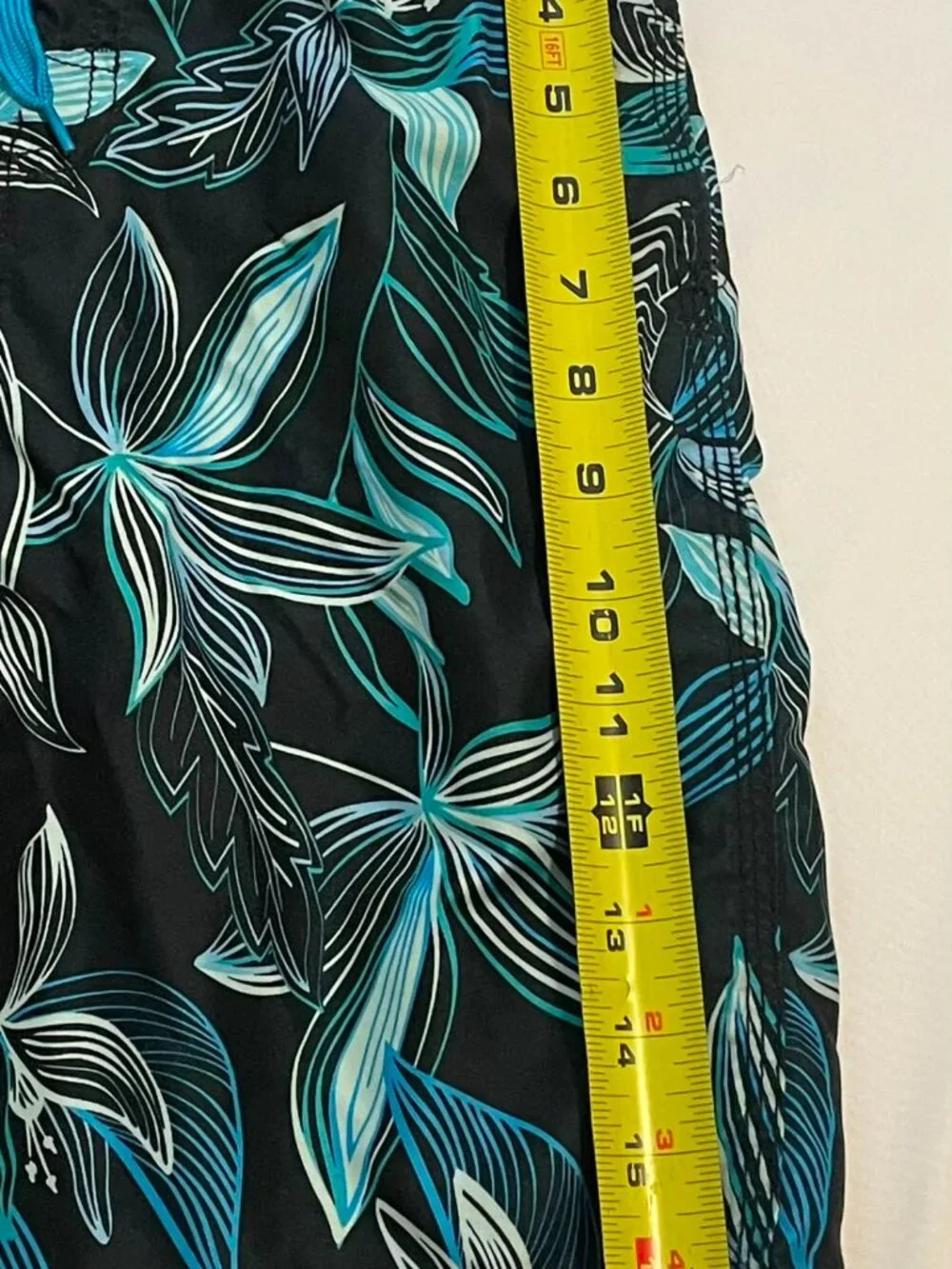 KANU SURF Boy’s Blue Hawaiian Board Swim Shorts, Size M 10/12